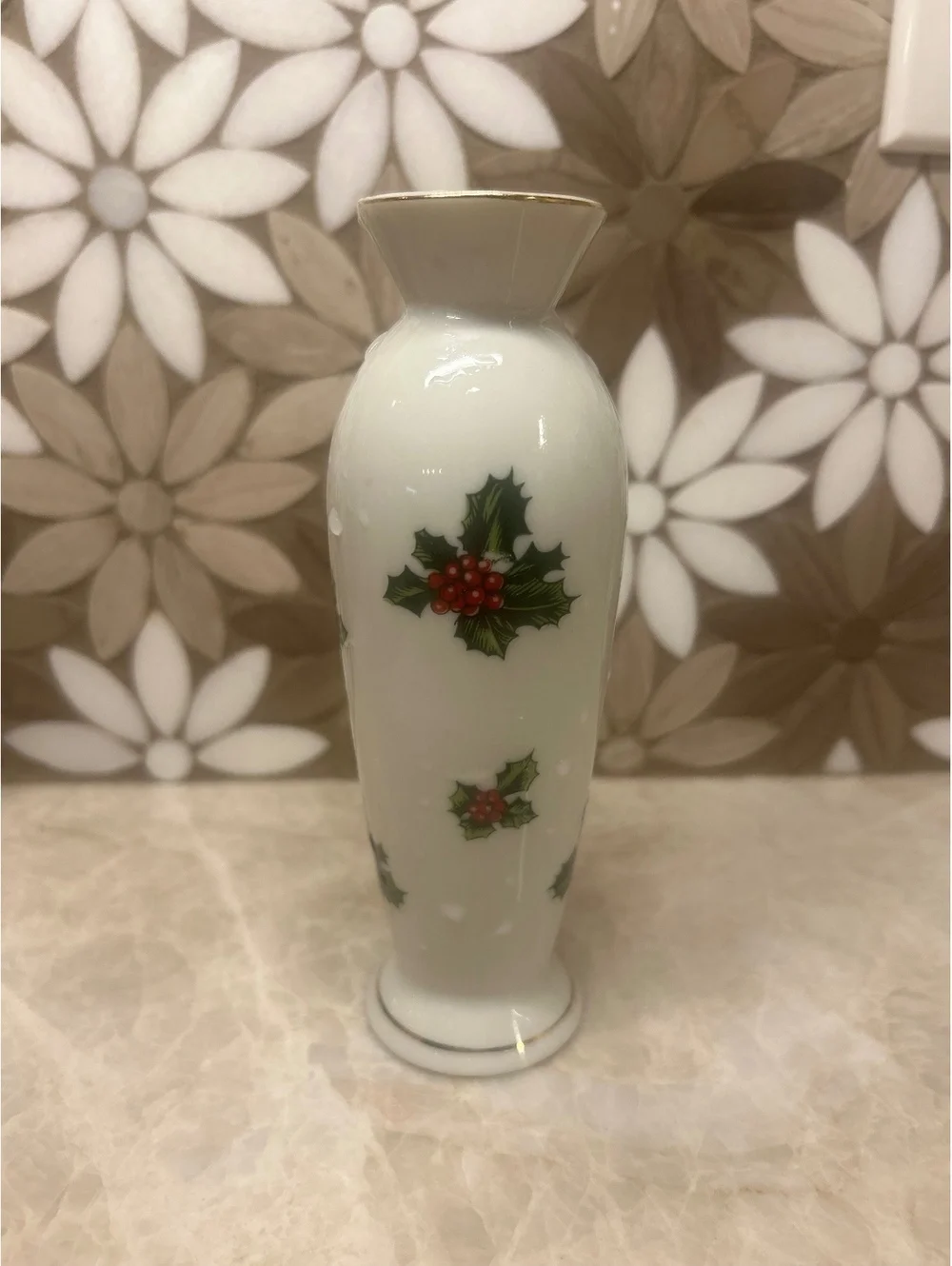 Vintage Lefton China Holly Berry Bud Vase - Gold Trim Christmas Decor